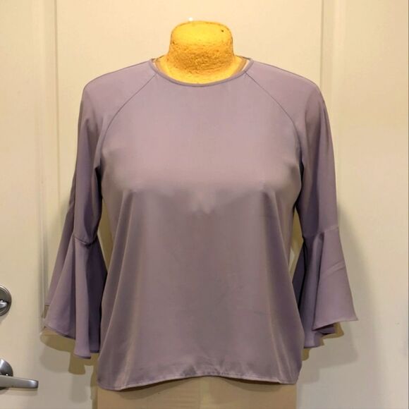 $5 Item! EUC Forever 21 XL Lilac Ruffle Sleeve Blouse - Picture 1 of 7